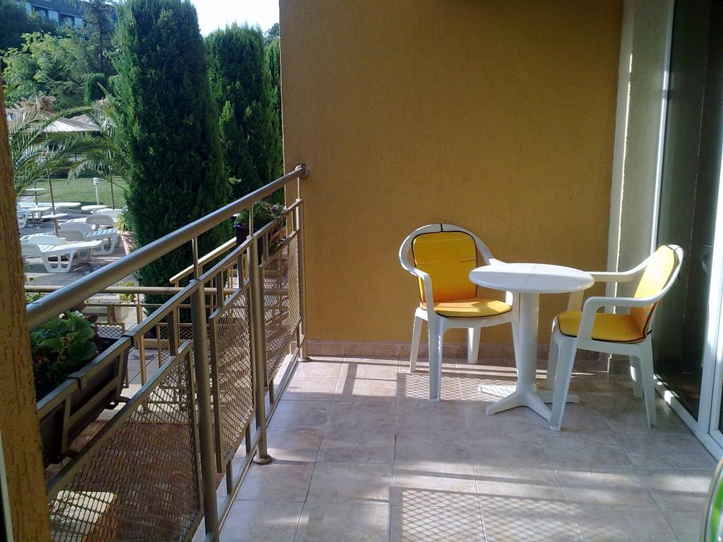 Elias Apartment Златни пясъци Екстериор снимка