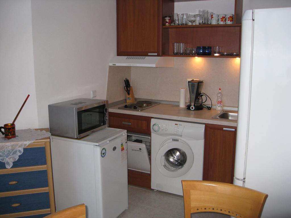 Elias Apartment Златни пясъци Екстериор снимка