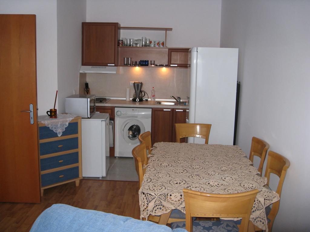 Elias Apartment Златни пясъци Екстериор снимка