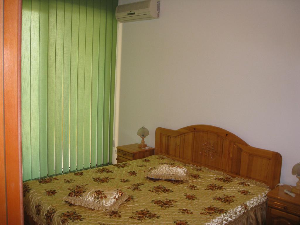 Elias Apartment Златни пясъци Екстериор снимка