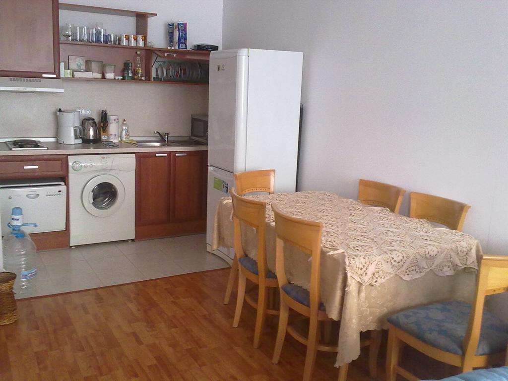 Elias Apartment Златни пясъци Екстериор снимка