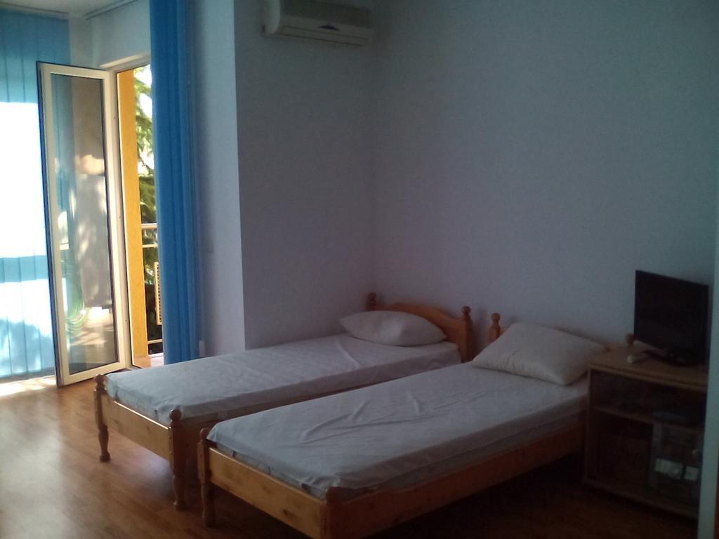 Elias Apartment Златни пясъци Екстериор снимка